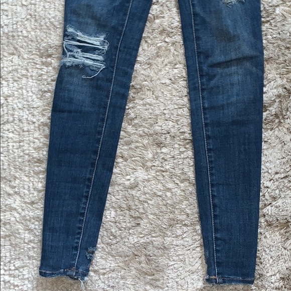 American Eagle Ripped Jeans - Picture 3 of 7